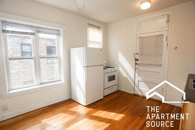 Photo - 3521 N Broadway Apartment