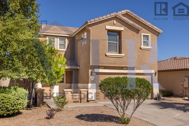 Building Photo - 3Bed/2.5Bath House at Honeycutt Ave/Hogene...
