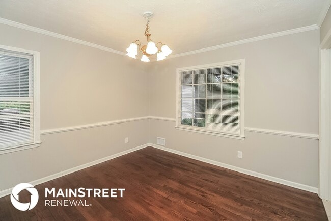 Building Photo - 3103 Skyland Dr
