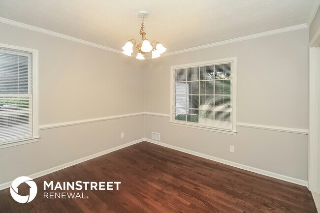 Foto del edificio - 3103 Skyland Dr