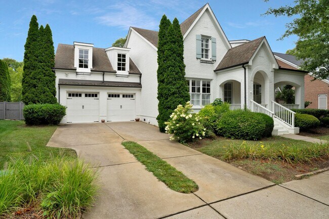 Foto del edificio - Stunning 4BE/3.5BA home in the very desirable neighborhood, Westhaven!