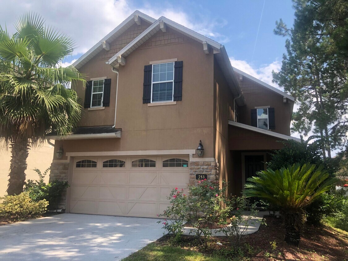 Foto principal - 753 Briar View Dr