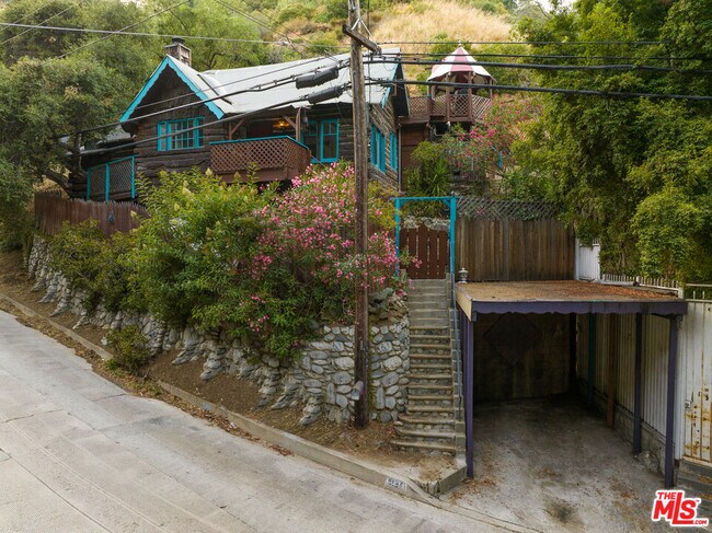 Building Photo - 8157 Kirkwood Dr