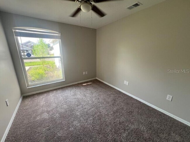 Building Photo - 30936 Burleigh Dr