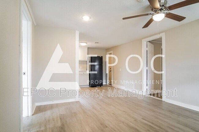 Building Photo - 410 S 69th E Ave