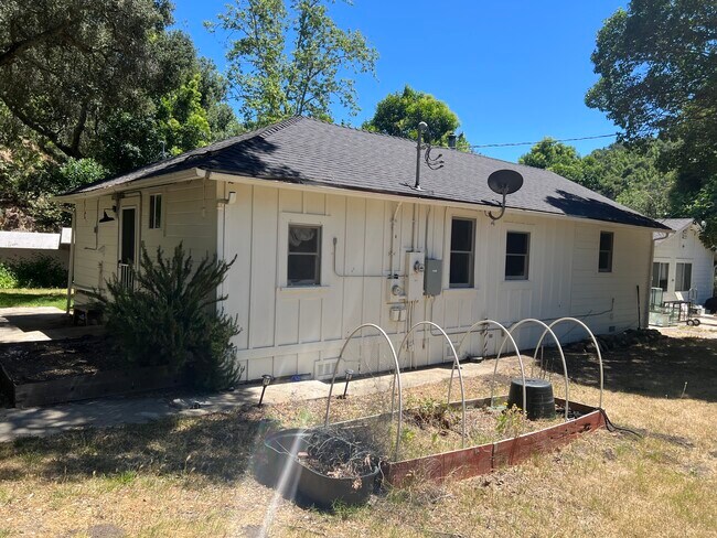 Building Photo - 12860 Toro Crk Rd