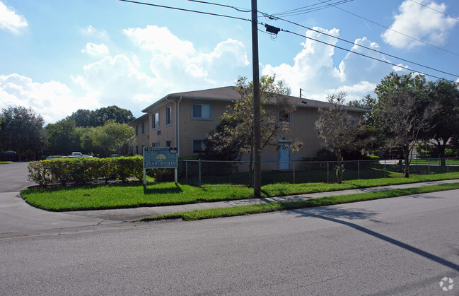 Building Photo - Forest Lane Apartments