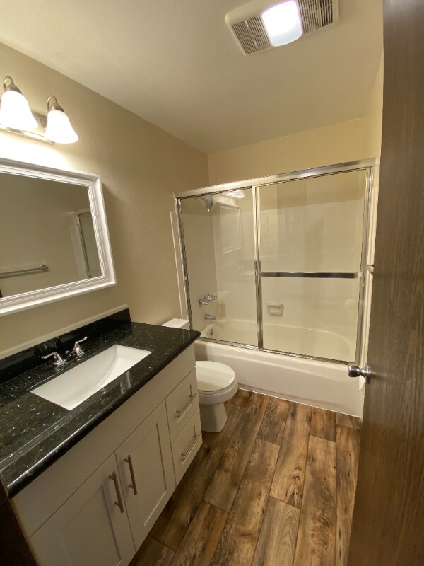 Foto del edificio - 1220 N 137th St