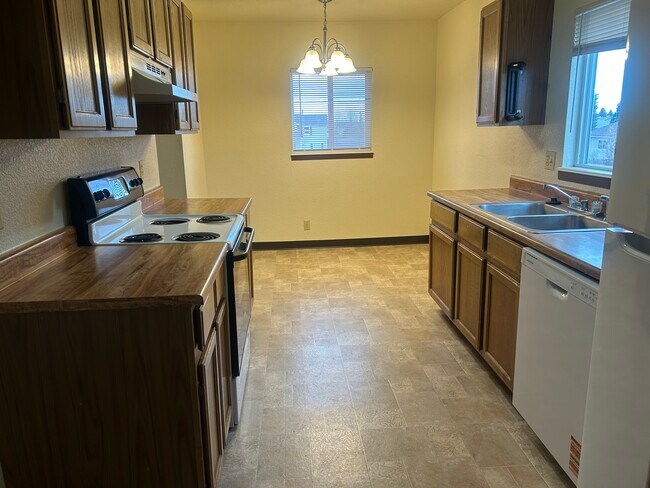 Foto del edificio - 4022 Garden Ct