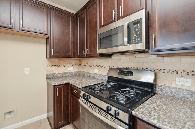 Foto del edificio - 13019 Mariposa Meadow Ln