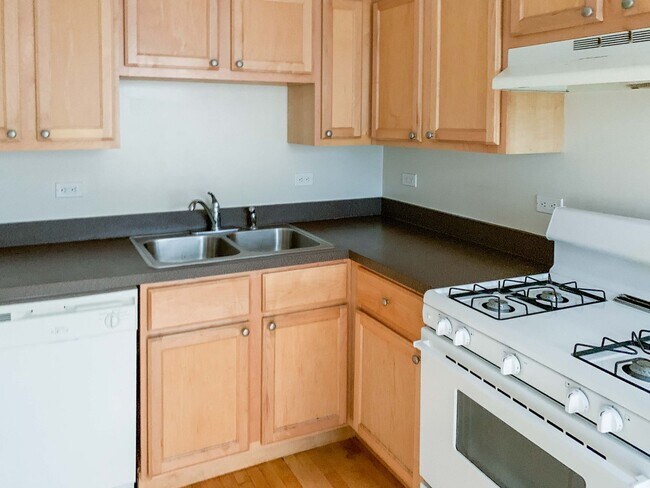Foto del edificio - 4913 N Hermitage Ave