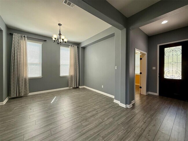 Foto del edificio - 4200 Rainy Creek Ln
