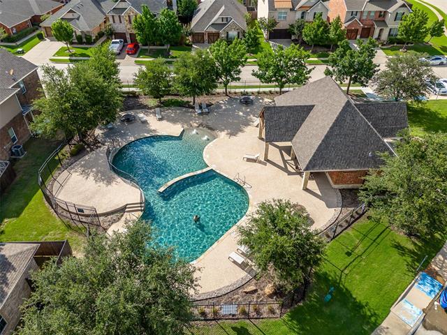 Building Photo - 5932 Clearwater Dr