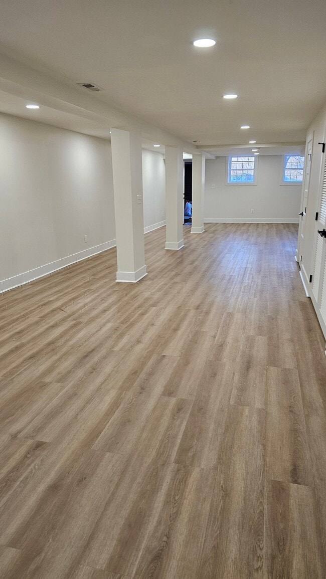 Foto del edificio - 2933 N Charles St