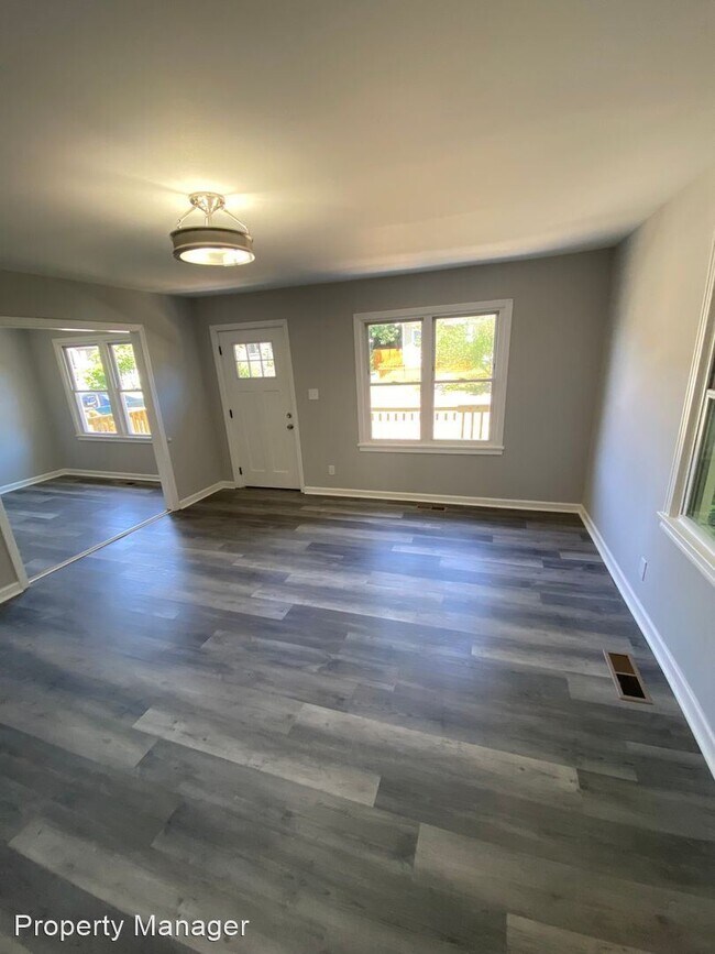 Building Photo - 2 br, 1 bath House - 2510 Woodbine Ave
