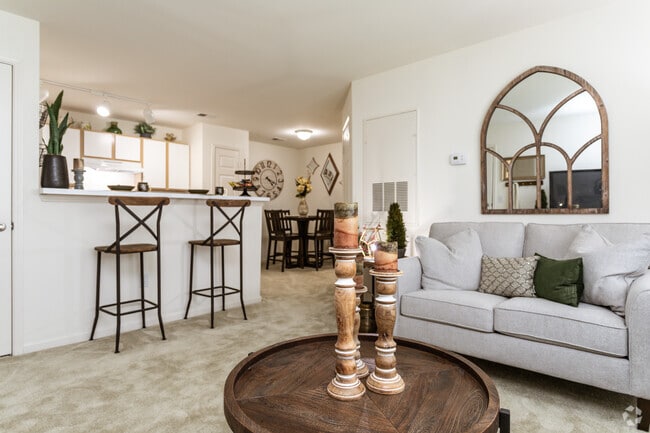 1BR,1BA - Bromley Park