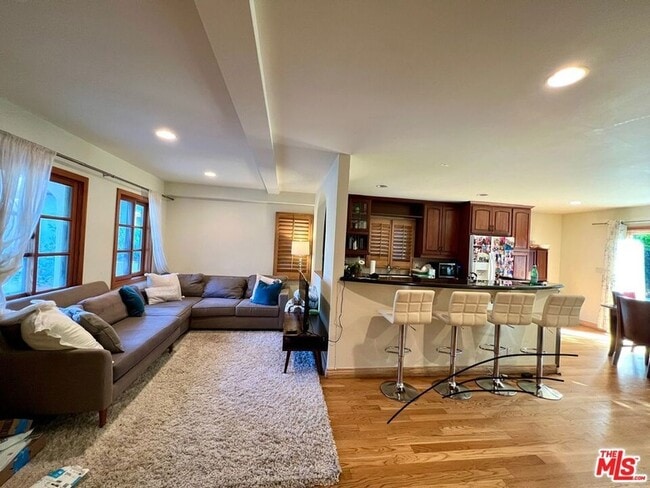 Foto del edificio - 7917 Westlawn Ave