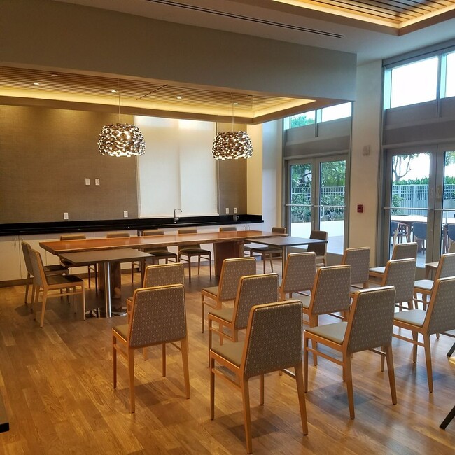 Building Photo - AVAILIBLE NOW | Luxury Three Bedroom, Two ...