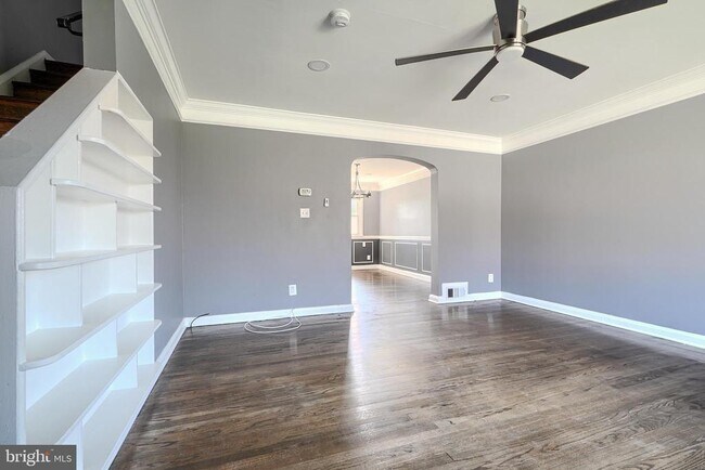 Foto del edificio - 1618 Wadsworth Way