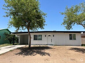 Building Photo - 1254 W Manhatton Dr