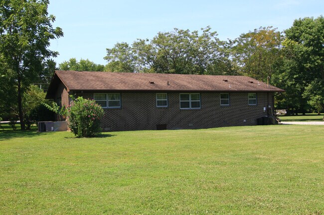 Foto del edificio - 706 Cathy Ct