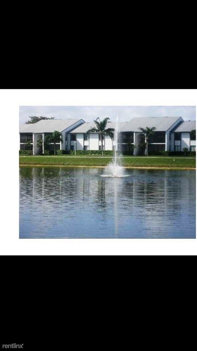 Building Photo - 2 br, 2 bath  - 1111 GREEN PINE