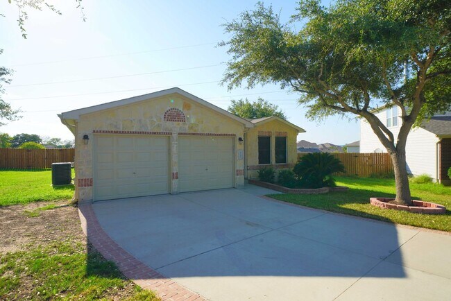 Foto del edificio - Immaculately upgraded and maintained home now available in Cibolo! Realtor Commission: $550