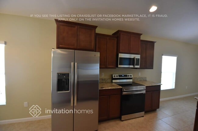 Building Photo - 3853 Radley Dr