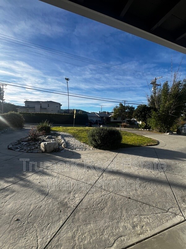 Foto del edificio - 8409 Wentworth St