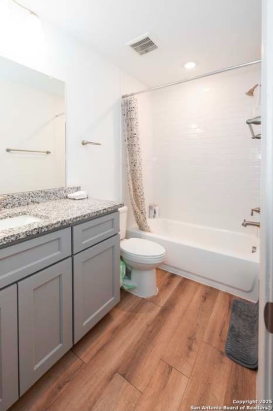 Foto del edificio - 7508 Magnolia Village