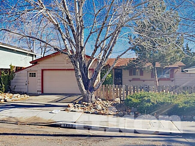 Foto del edificio - 1400 Ebbetts Dr