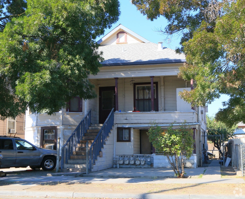 Building Photo - 1015 S San Joaquin St
