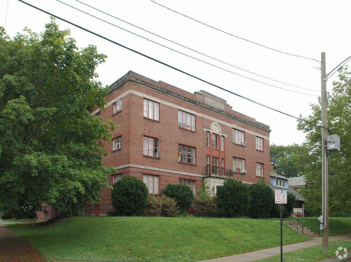 Primary Photo - Park Manor