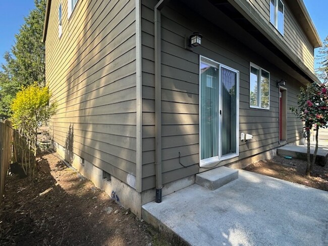 Building Photo - MAHAR02