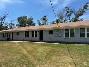Building Photo - 410 S College Dr