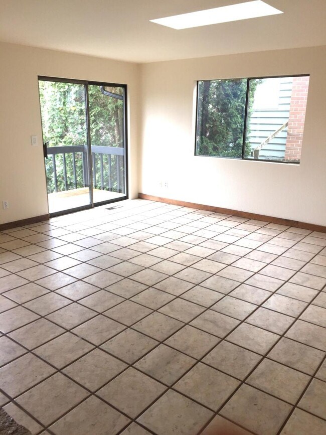 Foto del edificio - 4 bedroom in Seattle WA 98125
