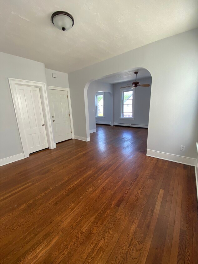 Foto principal - 860 3rd St