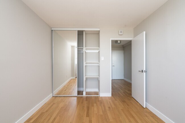 Photo du bâtiment - 730 St Clarens Ave