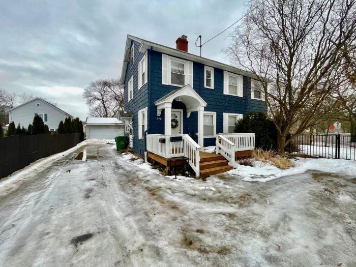 Primary Photo - 3 bedroom in Kalamazoo MI 49001