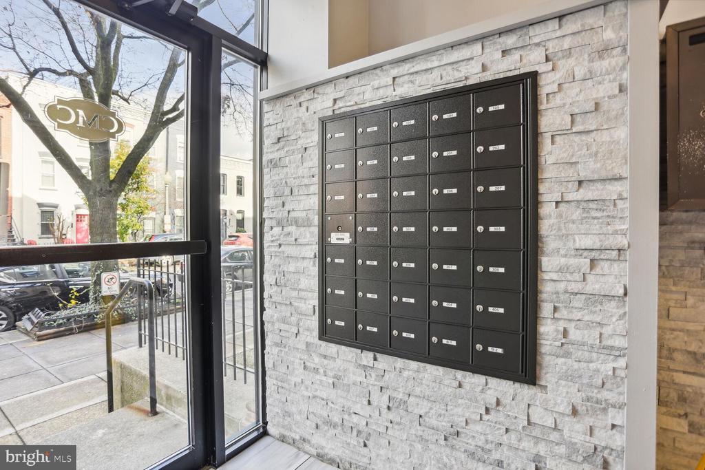 Foto principal - 1436 W St NW