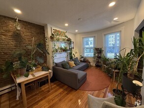 Building Photo - 22 S Huntington Ave