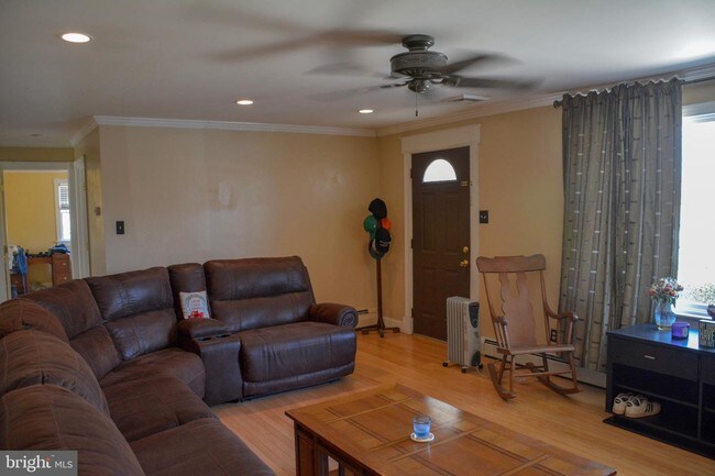 Foto del edificio - 507 N Lewis Rd