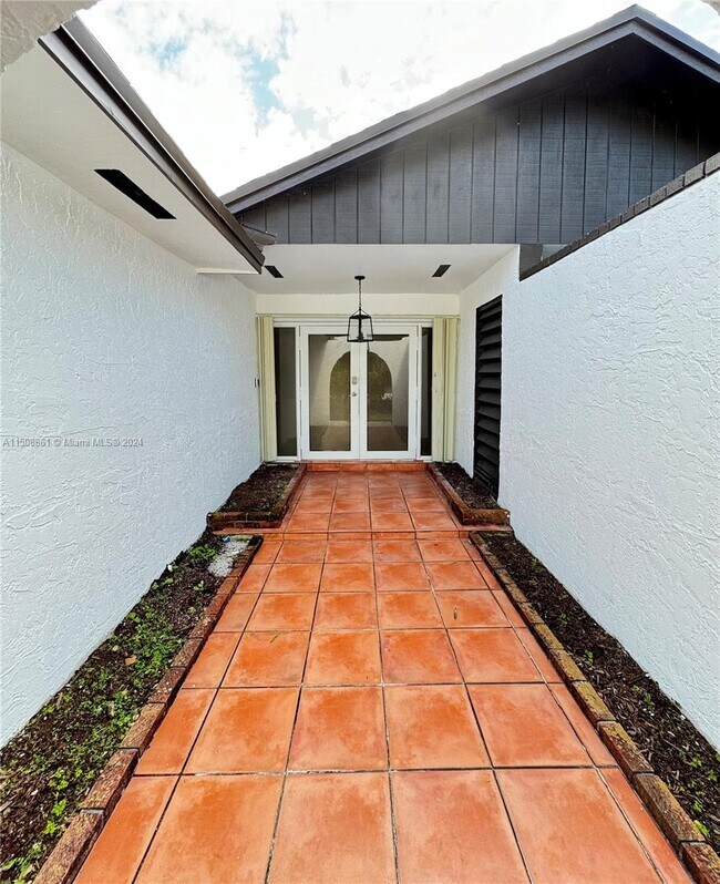 Foto del edificio - 9380 SW 134th St