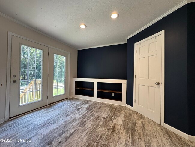 Foto del edificio - 162 Sandy Creek Dr