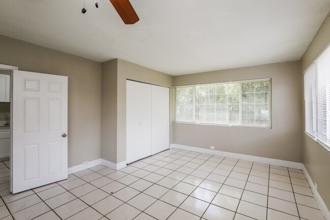 Building Photo - 1100 NW 143rd St