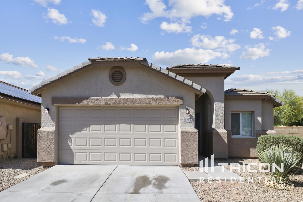 Primary Photo - 24206 W Desert Bloom Street Buckeye AZ