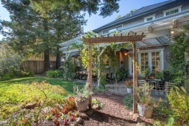 Foto del edificio - 2476 Creek Meadow Dr