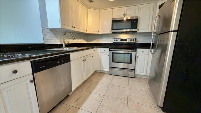 Foto del edificio - 4191 N Haverhill Rd