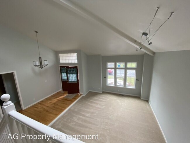 Building Photo - 5 br, 3 bath House - 1818 Chelan Pl NE