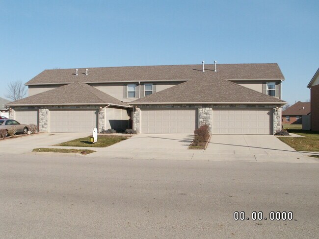 Foto del edificio - 2345 Meadowpoint Dr
